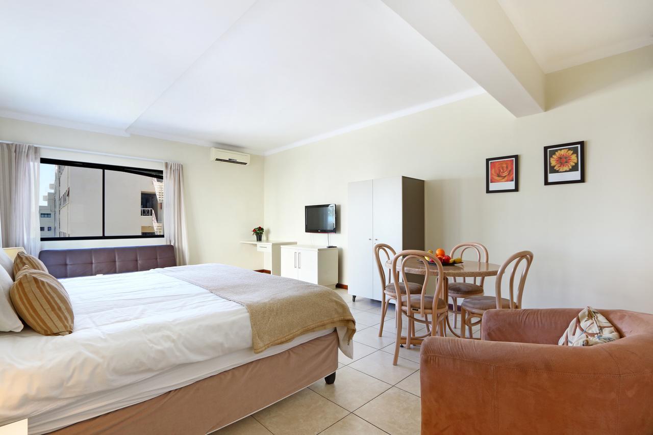 Amalfi On Regent Hotel Cape Town Bagian luar foto